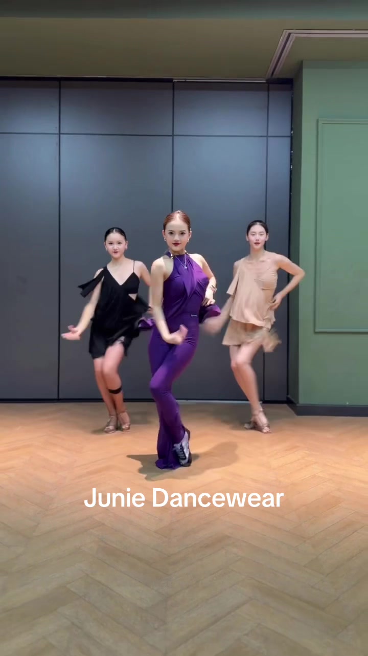 @Junie Dancewear