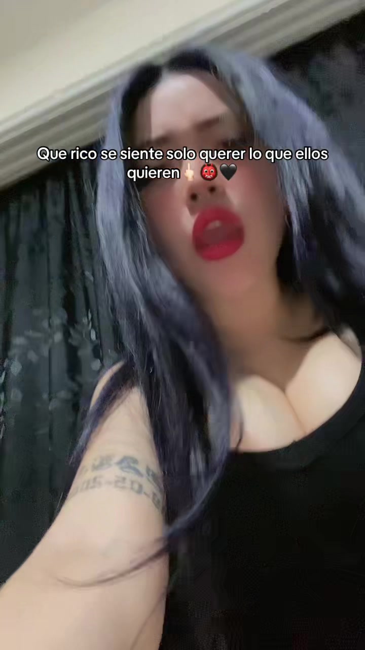@Bby_Adriii_