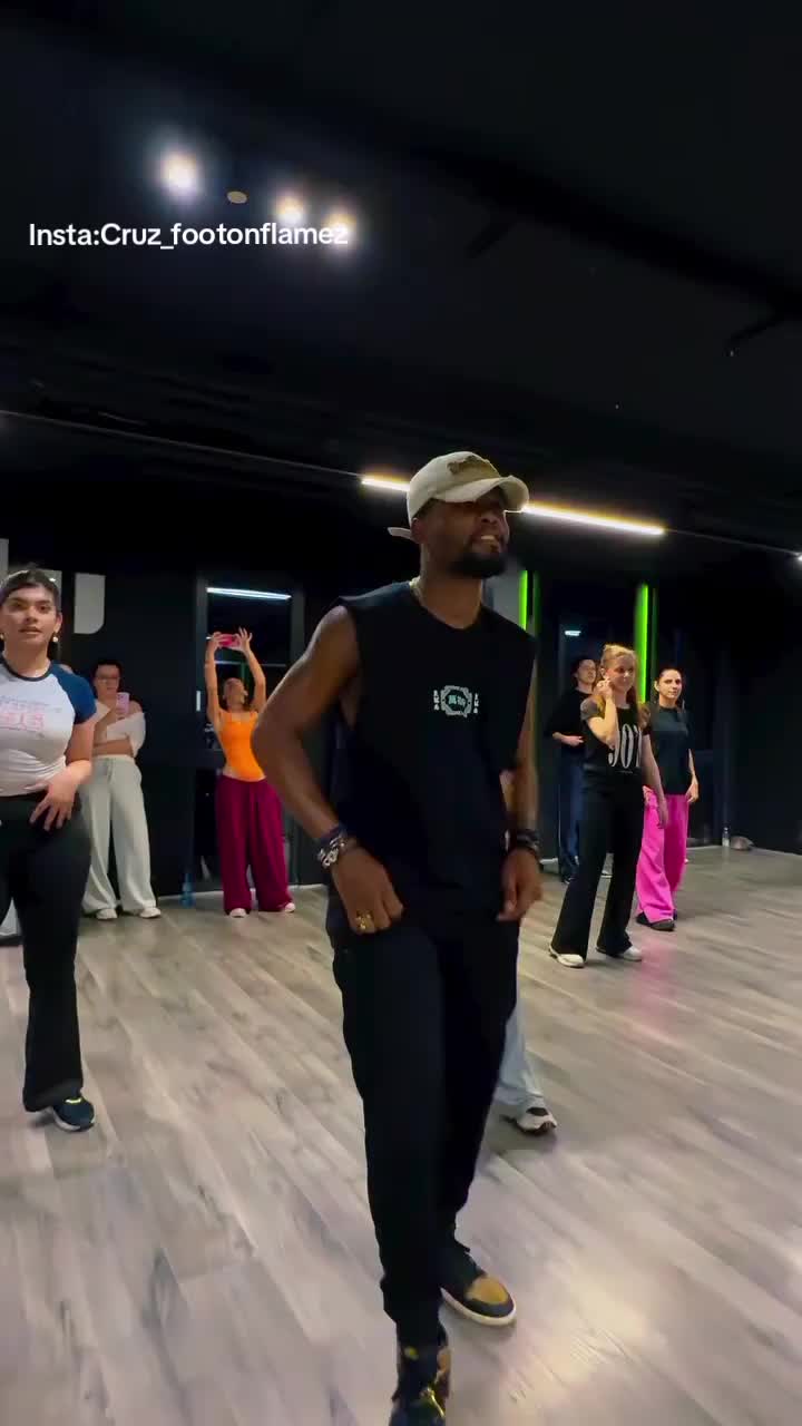 @VendettaGiant🎭