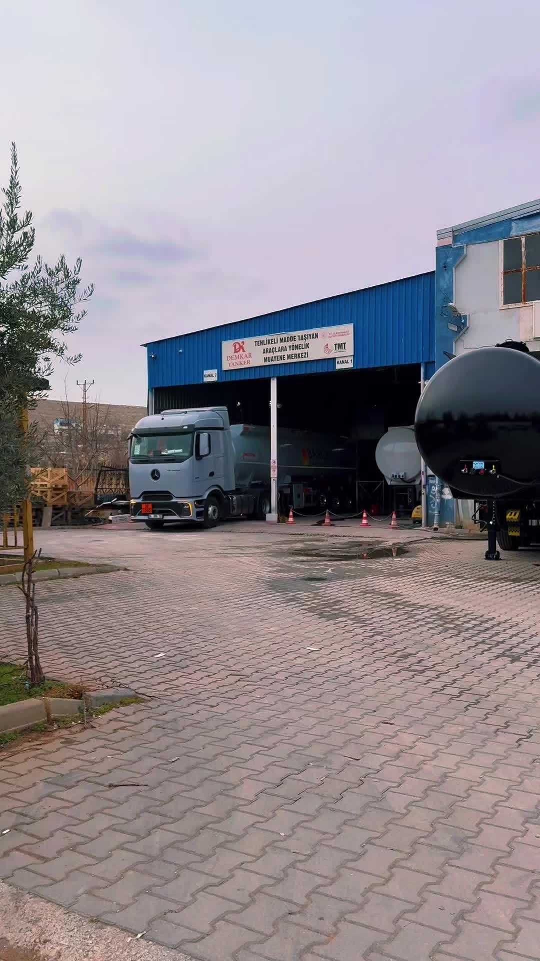 @demkar_tanker