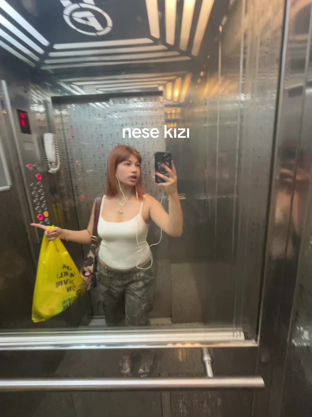 @strawberriea