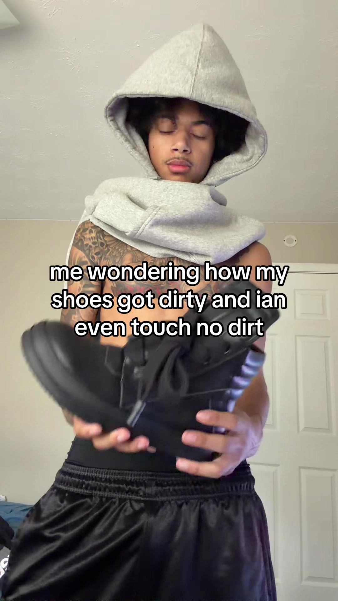 @cj ®