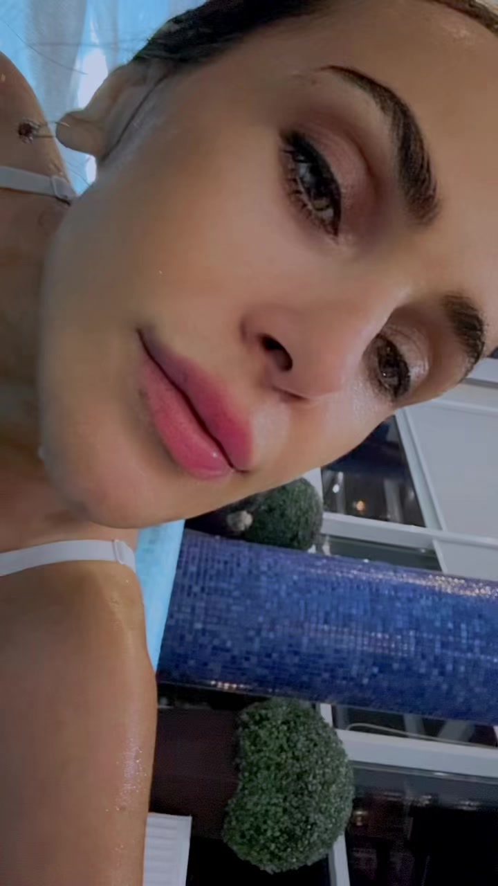 @Иса