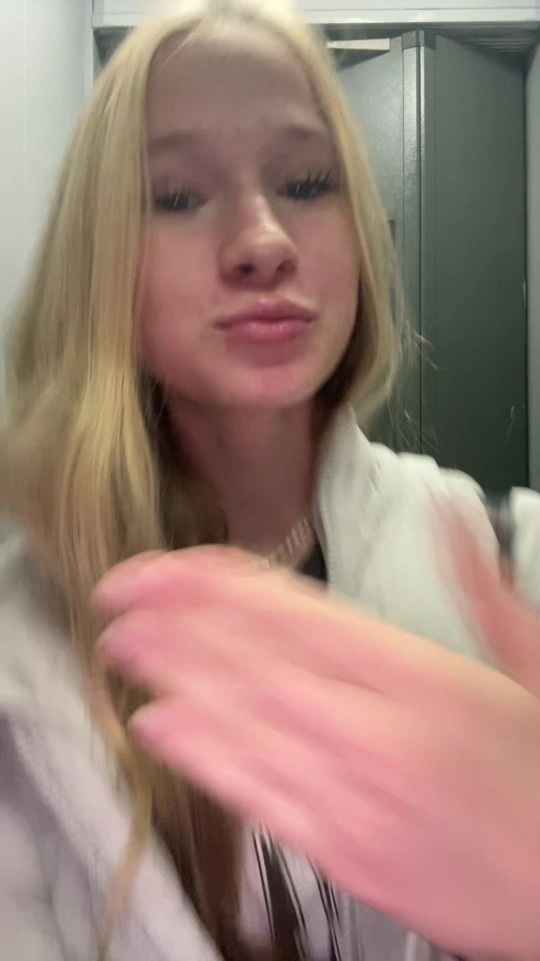 @sashaas