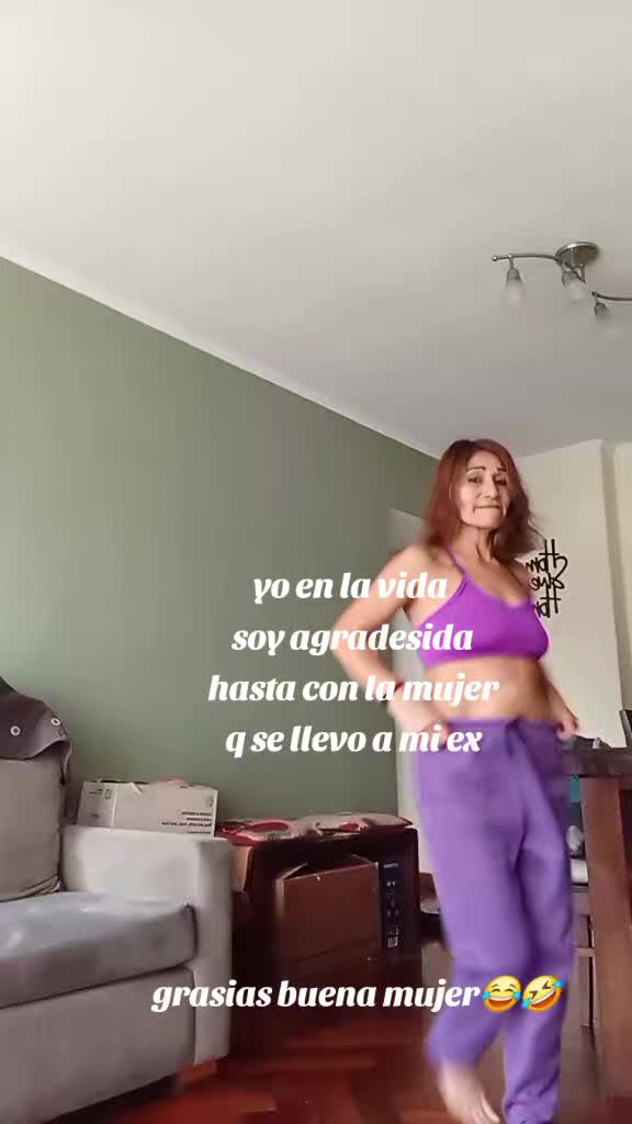 @nomi_molina