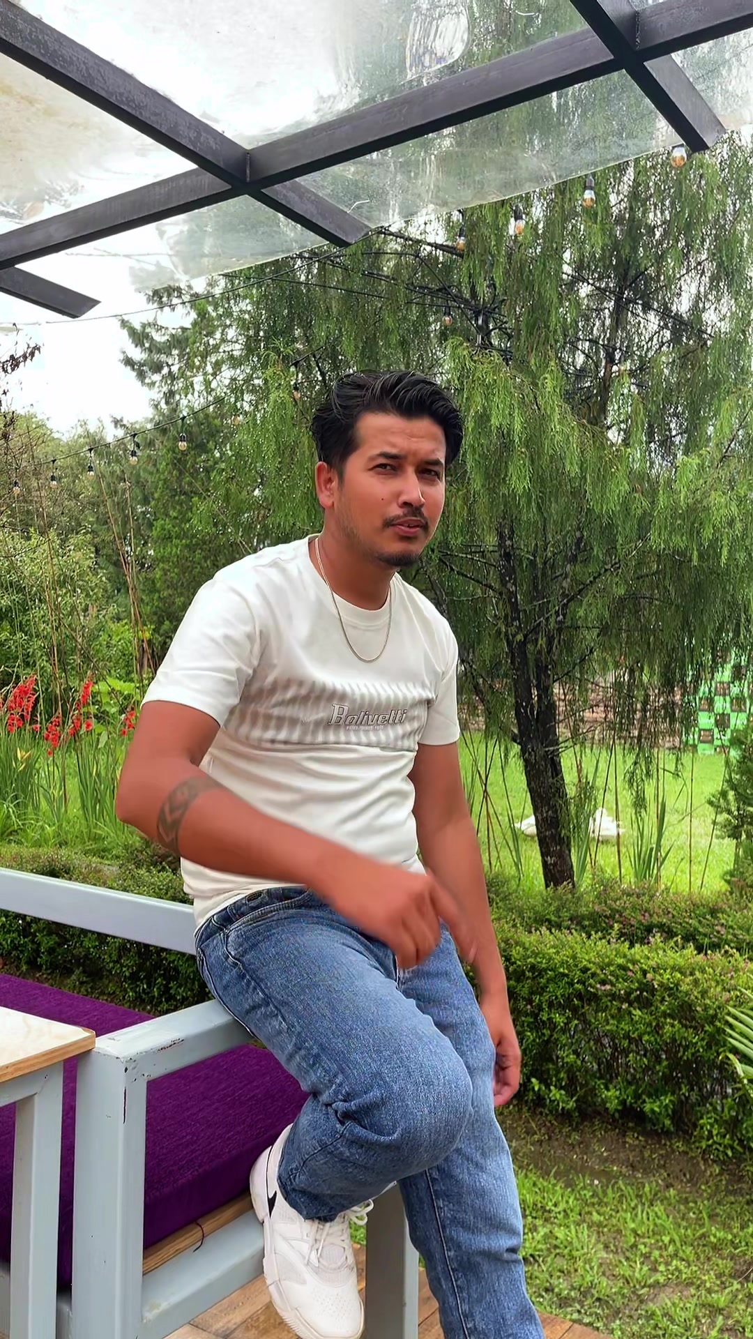 @Niraj Luitel(चरि भाइ)