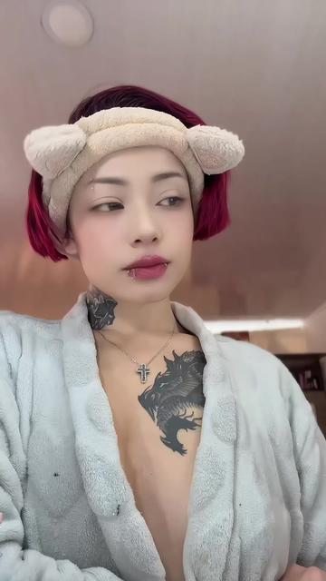 @Cute_loree