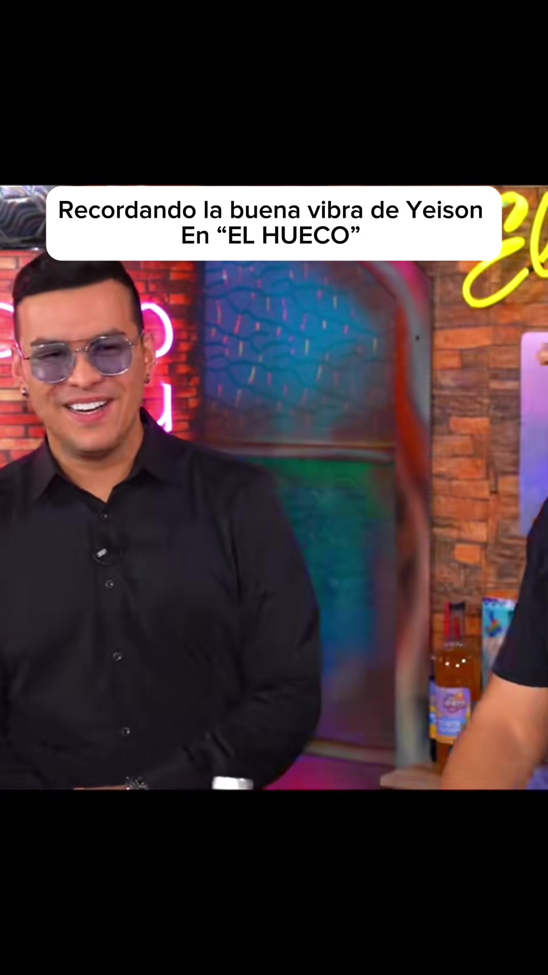 @Elhueco_