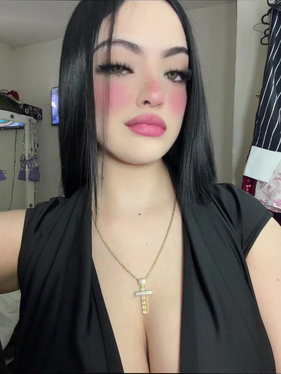 @Valery González