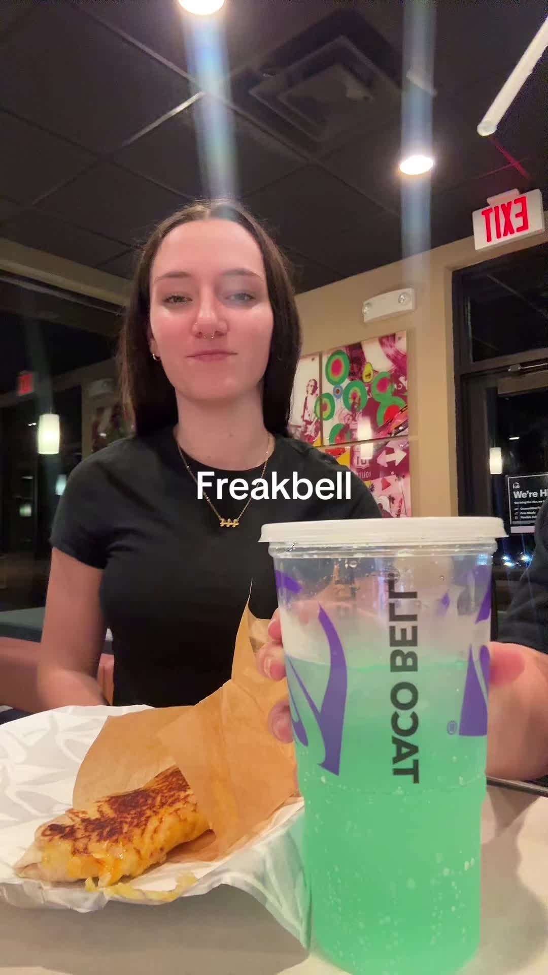 @Layna