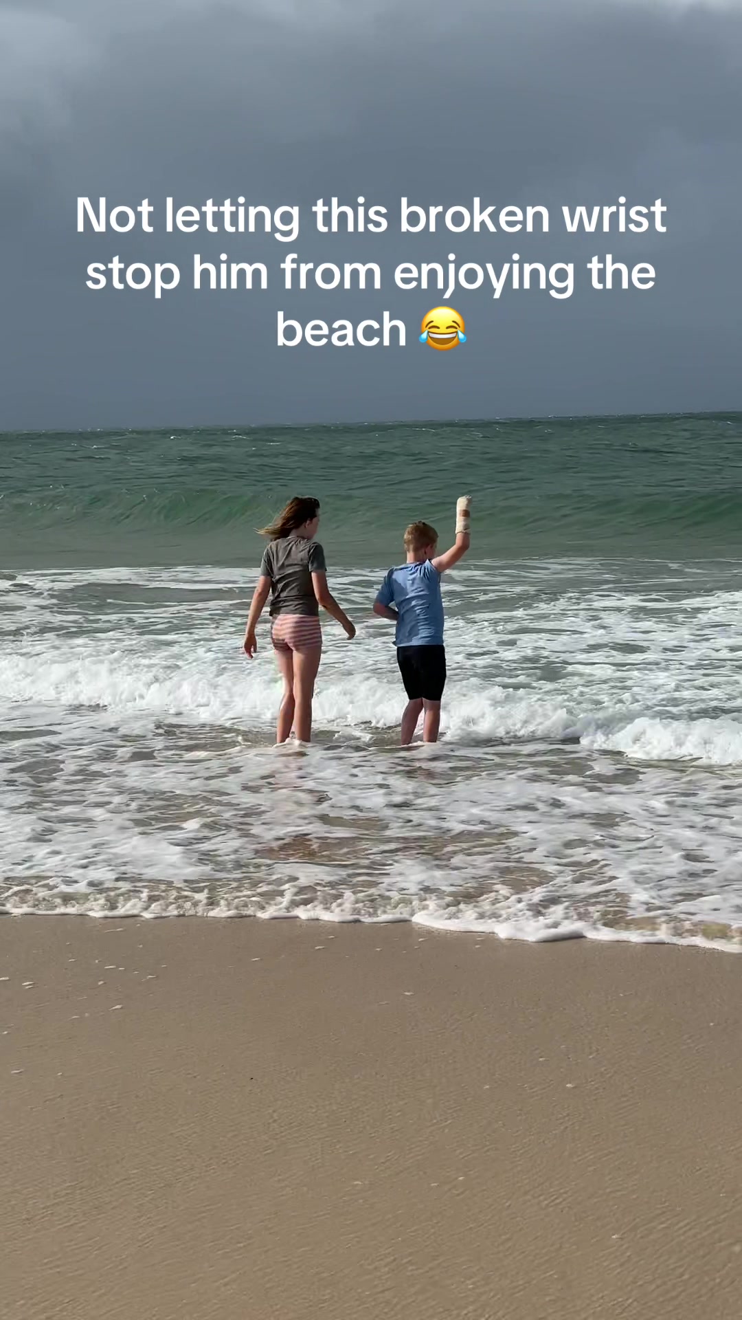 @raisinglillocos