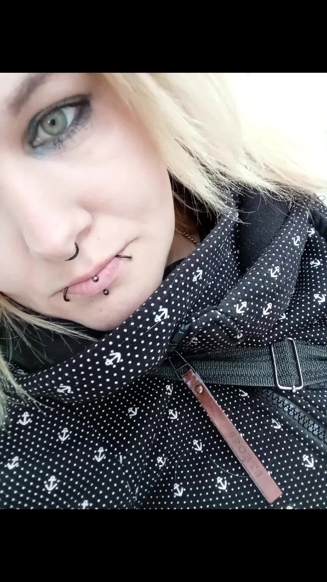@Sabrinahexe1988