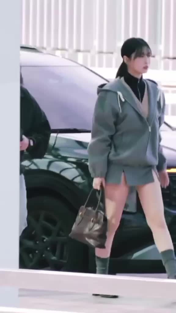 @ONCE REVELUV