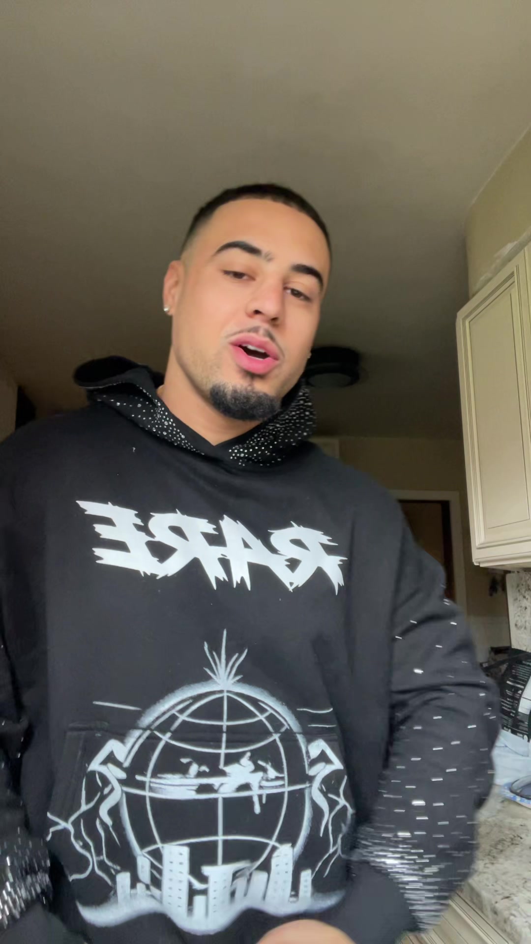 @urgirlsfavlightskin
