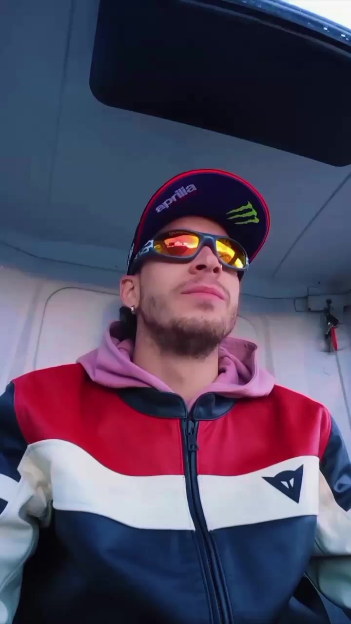 @𝓜𝓑_➐➋▄▀▄▀