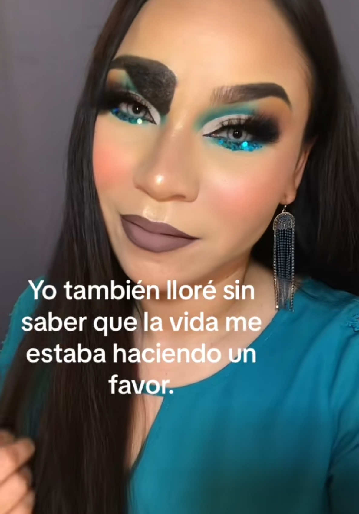 @️Angie Cast