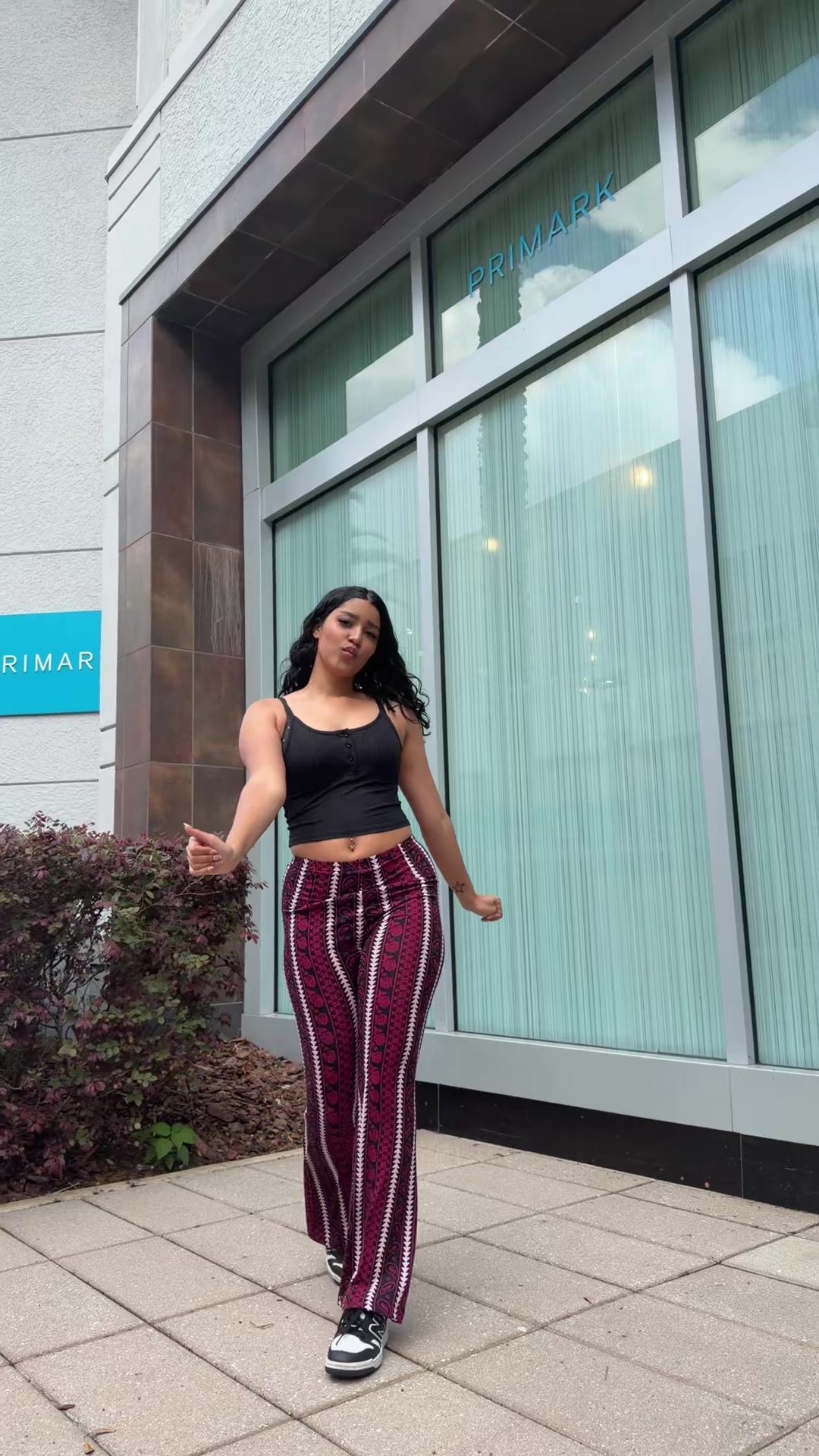 @Niya Santia