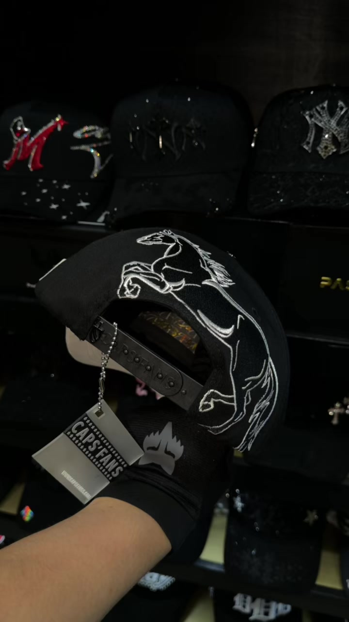 @King Hats