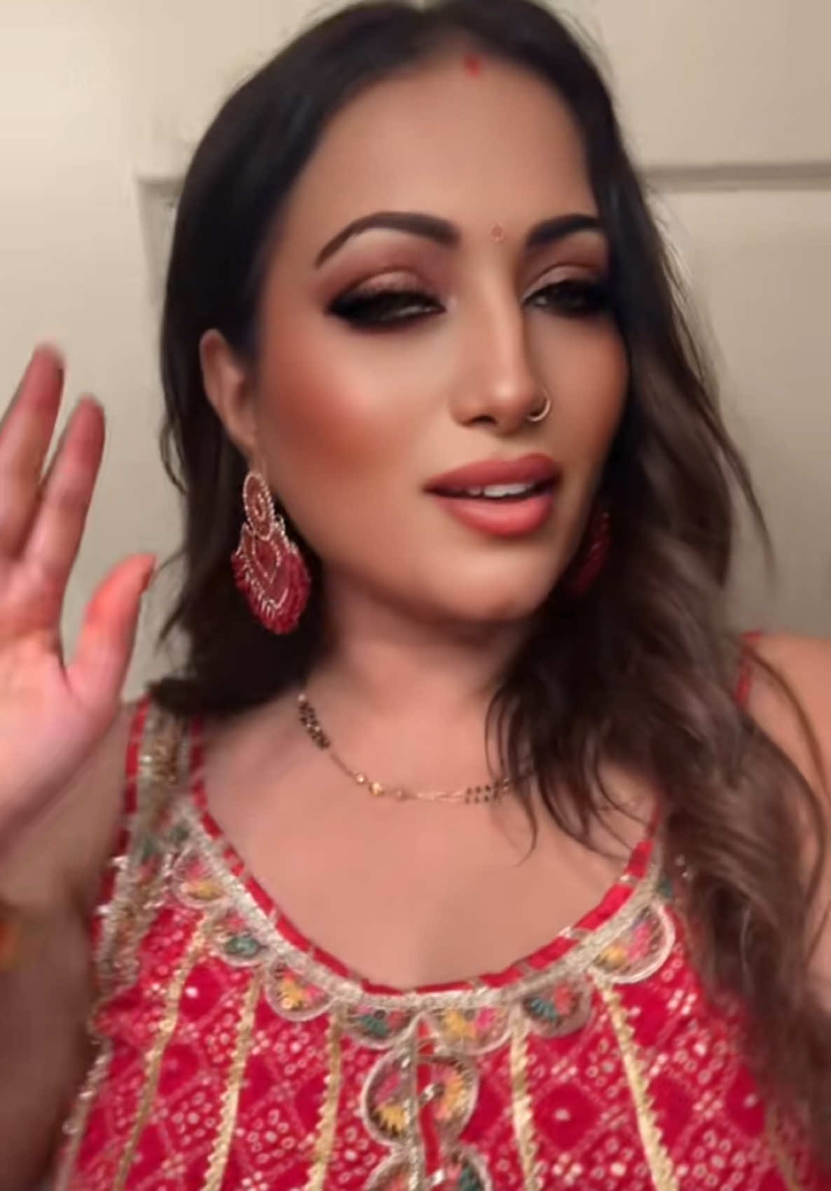 @AsliSona