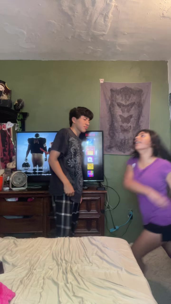 @abi🐝