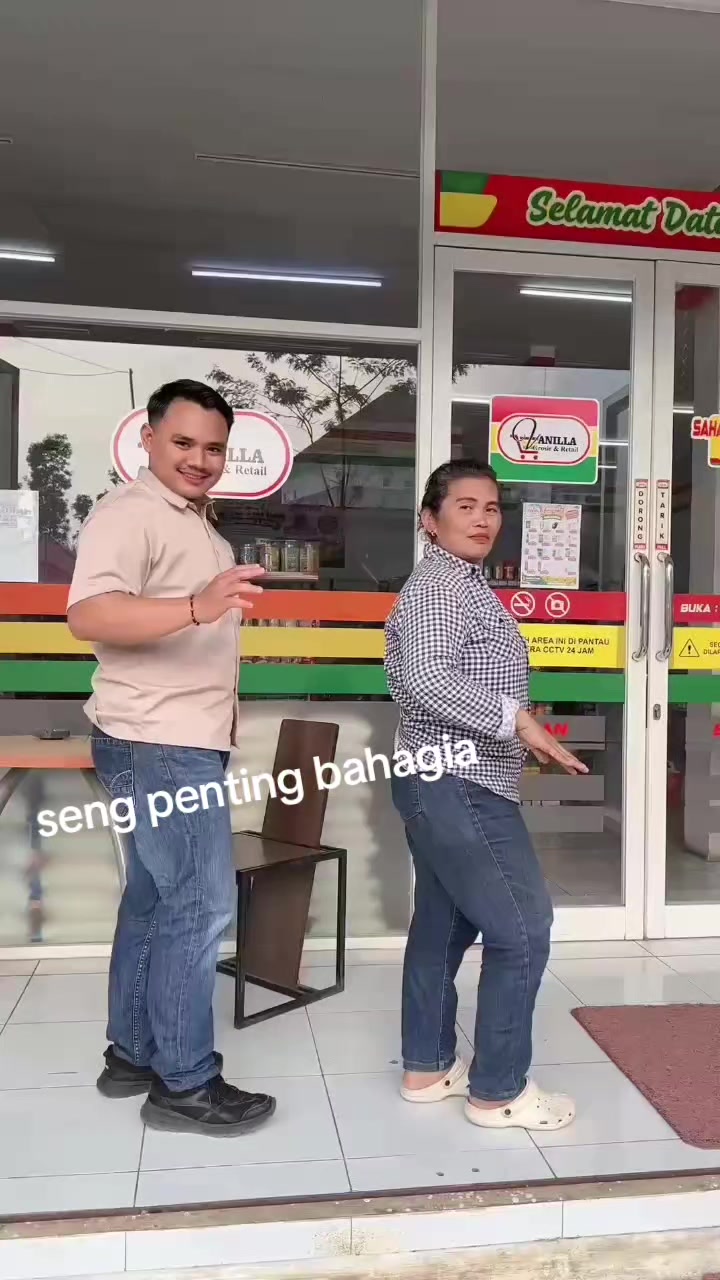 @Mak Krombong