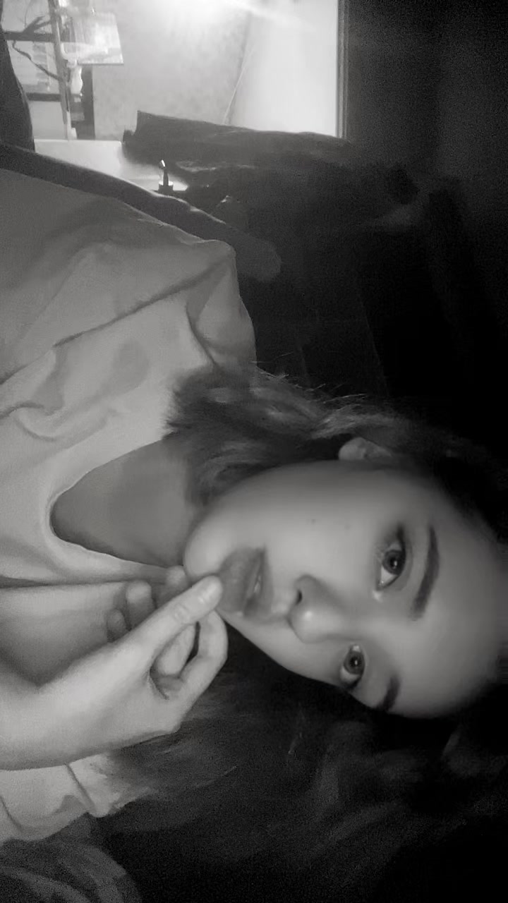 @🥺