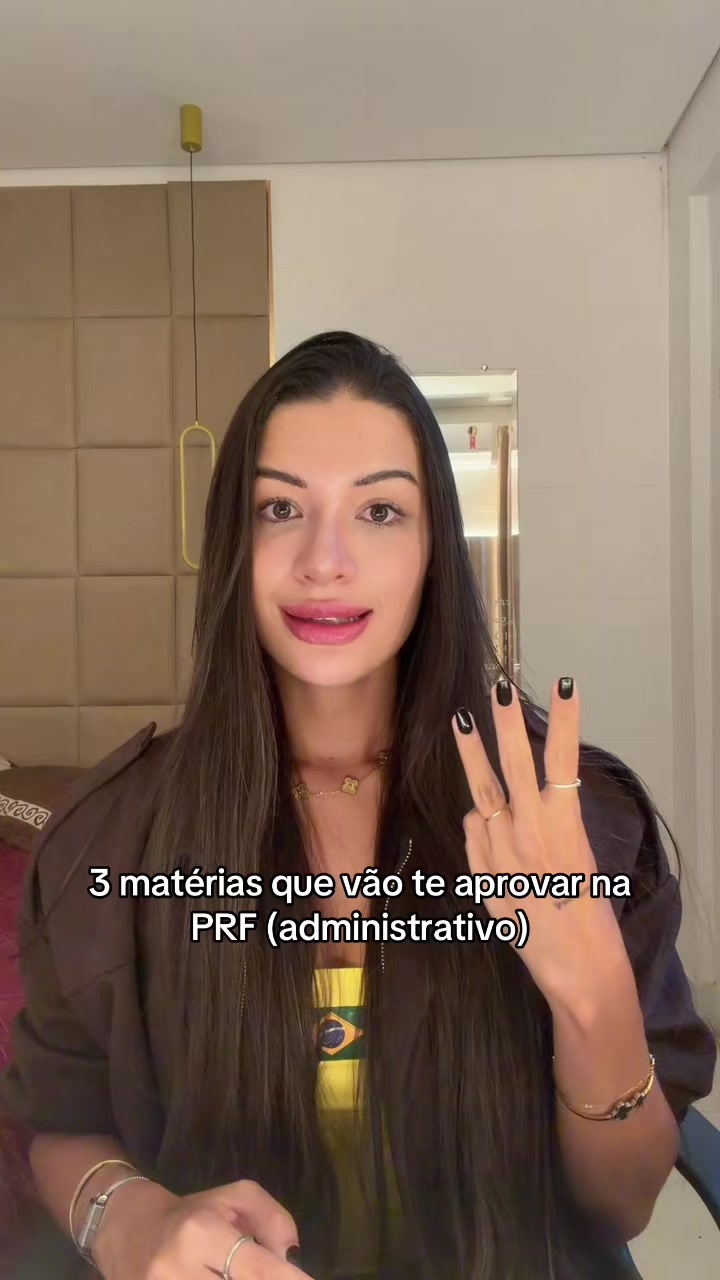 @Vitória Mendes