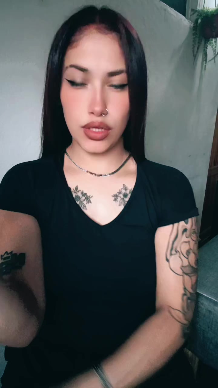 @Luuu👑