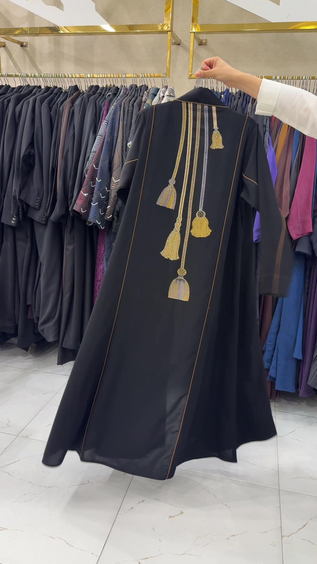 @Yasmeen Abaya ياسمين للعبايات