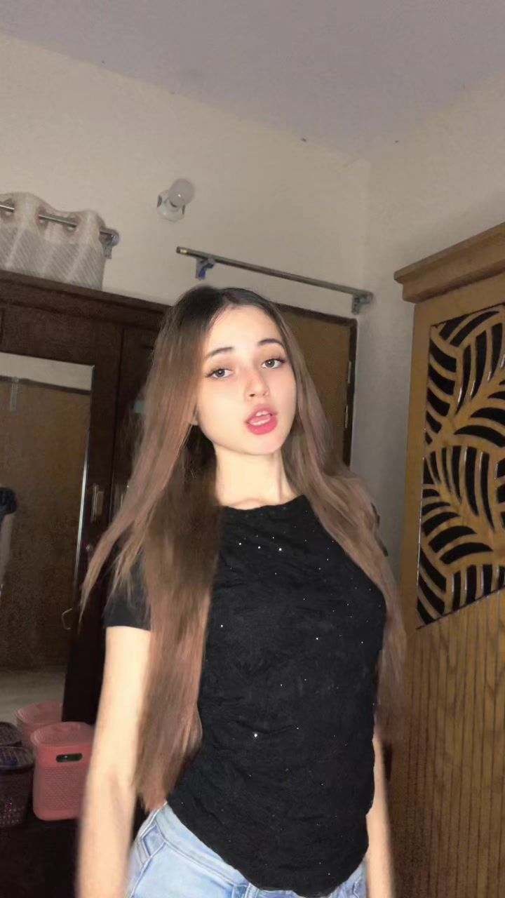 @🧚♀️✨-RI CH I -✨🧚♀️