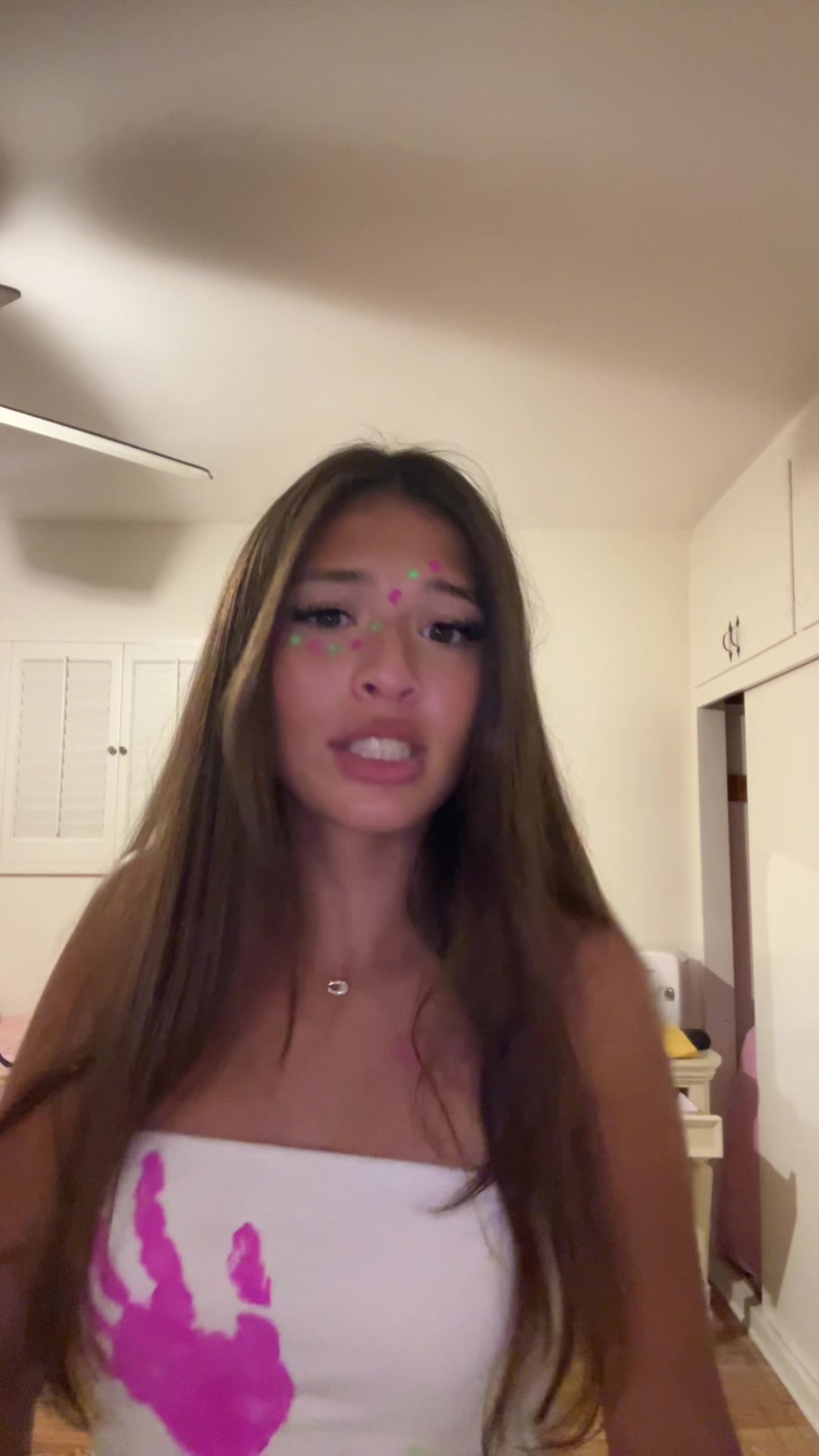 @✮