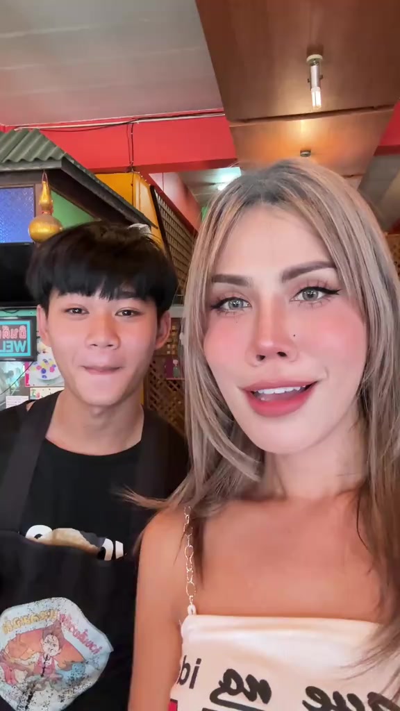 @กะเทยรีวิว