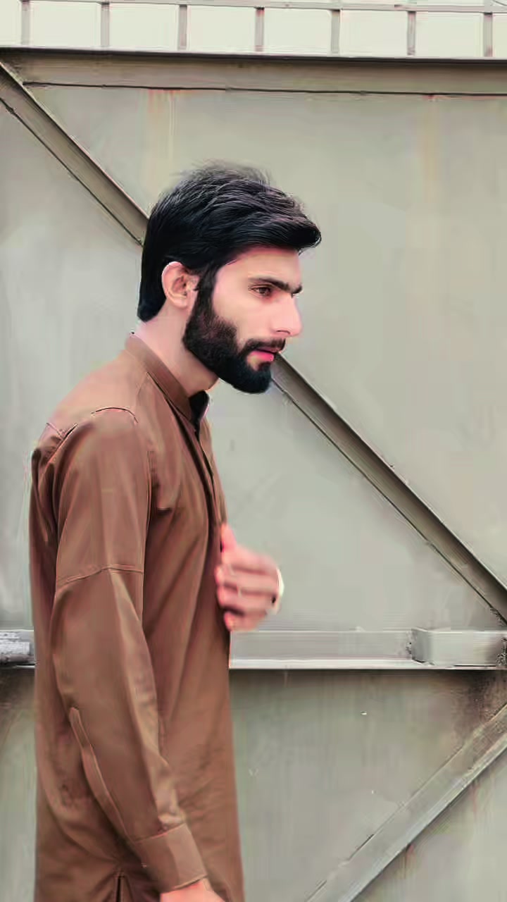 @فخر بلوچ🥂♥️