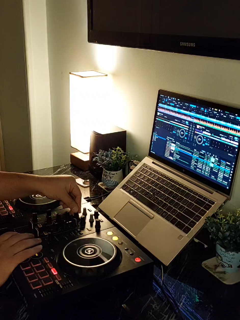 @PaulMusik DJ