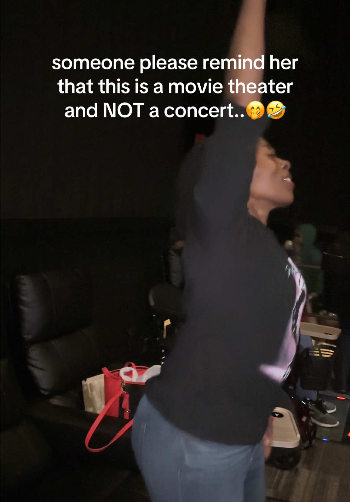 @chloecatherine_
