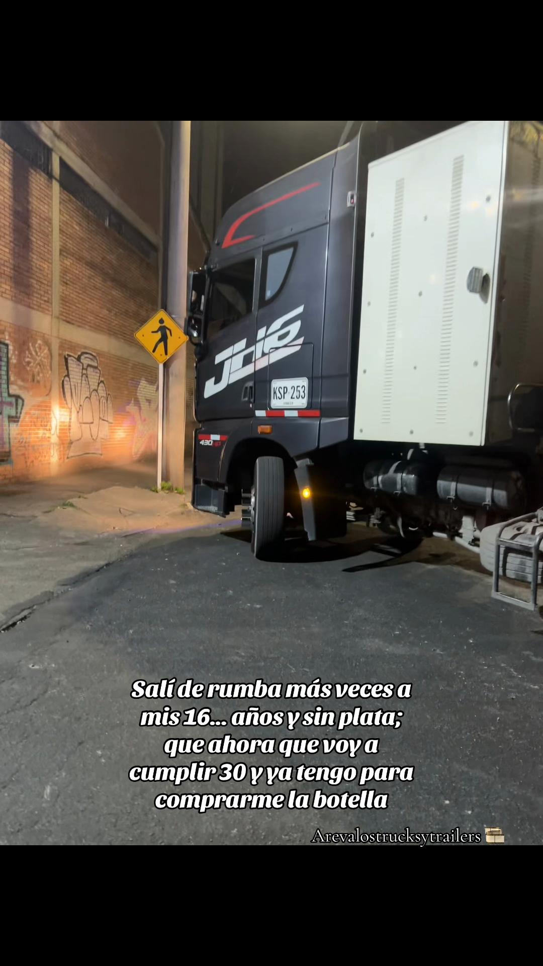 @Arevalostrucksytrailers