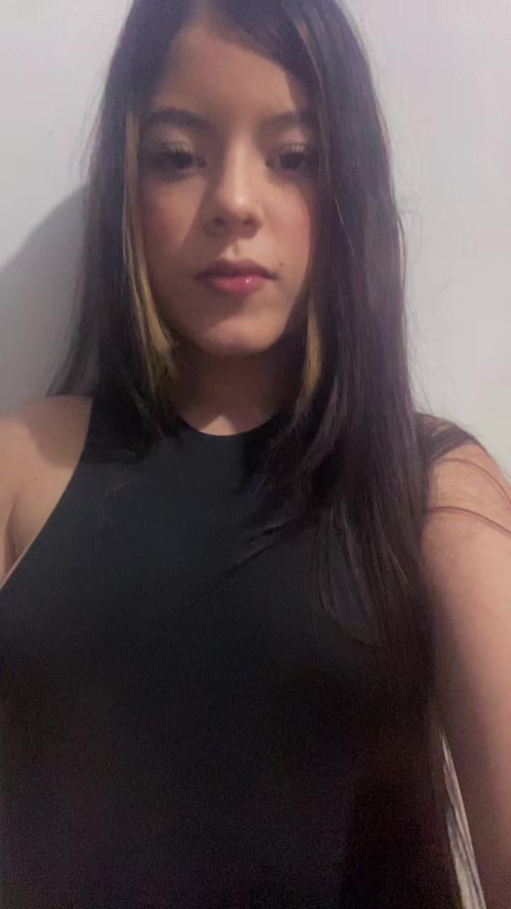 @𝔇𝔲𝔩𝔠𝔢 𝔊𝔬𝔪𝔢𝔷👸🏻
