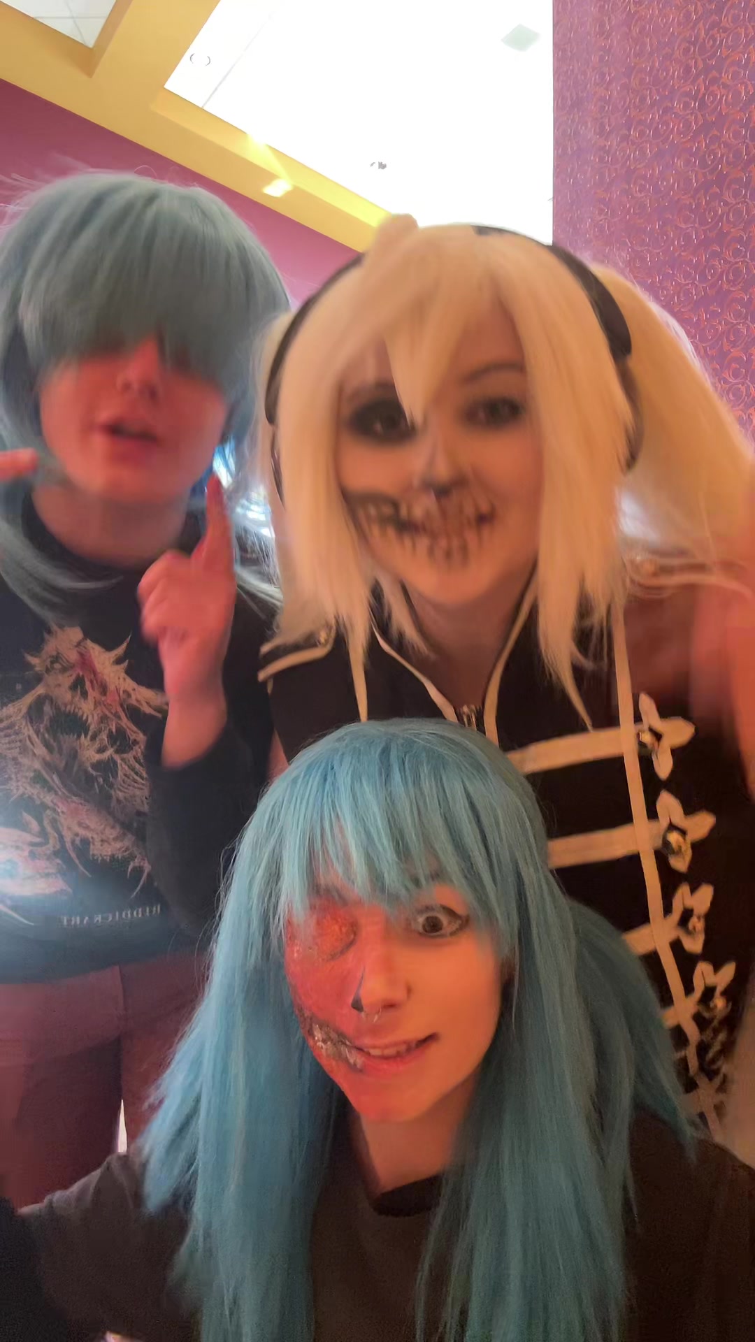 @sharkfinn⦻