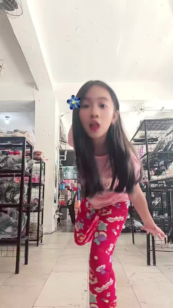 @little nifty
