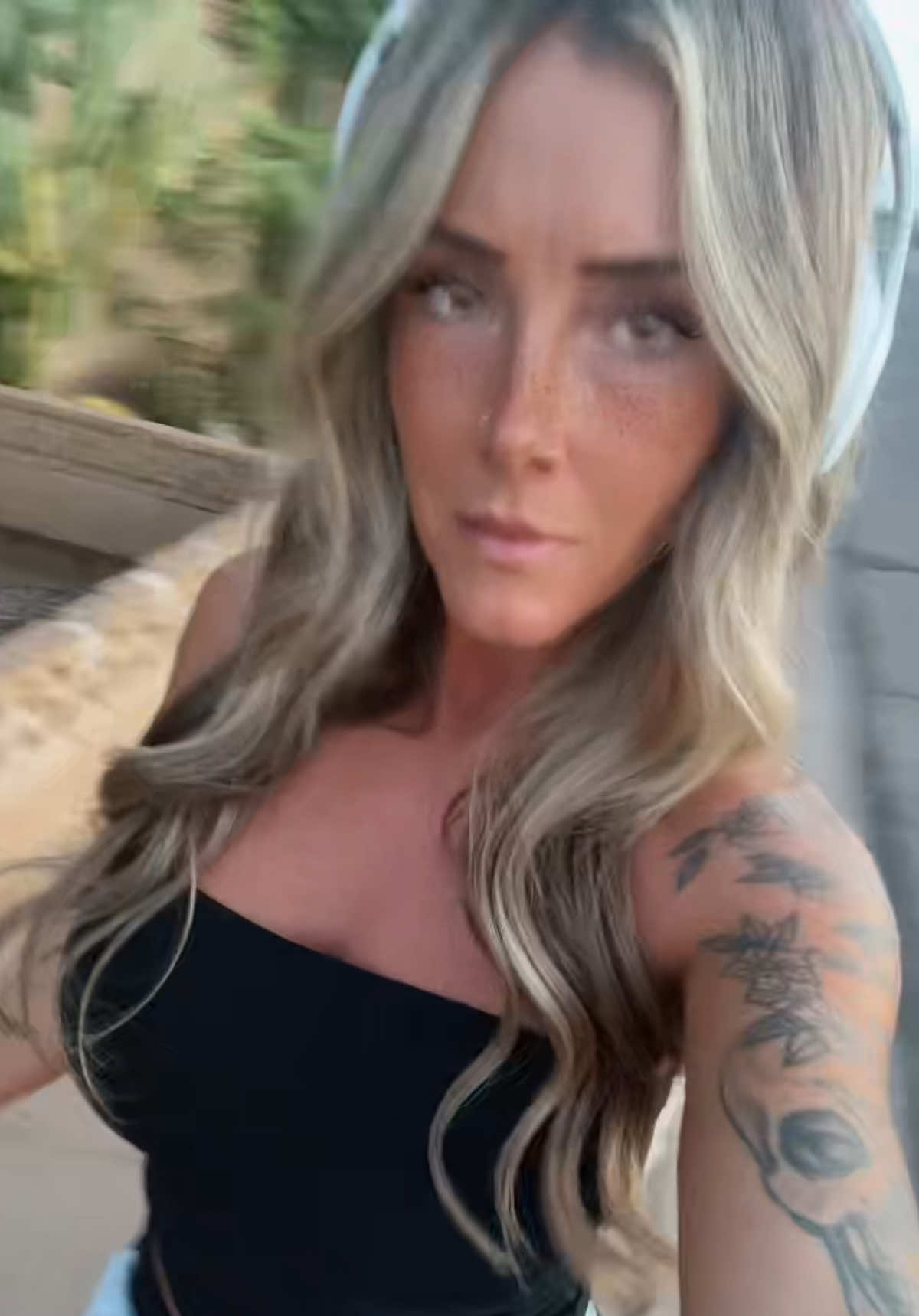@Robyn_Durnil
