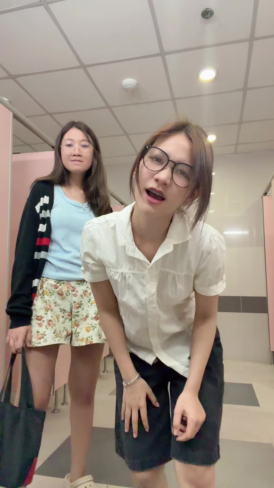 @คงควรคอย