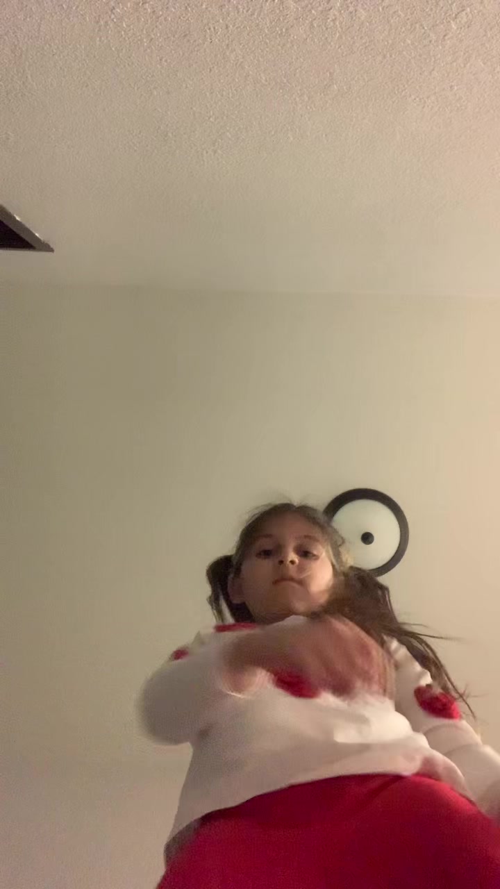 @Natalia Gomez 12