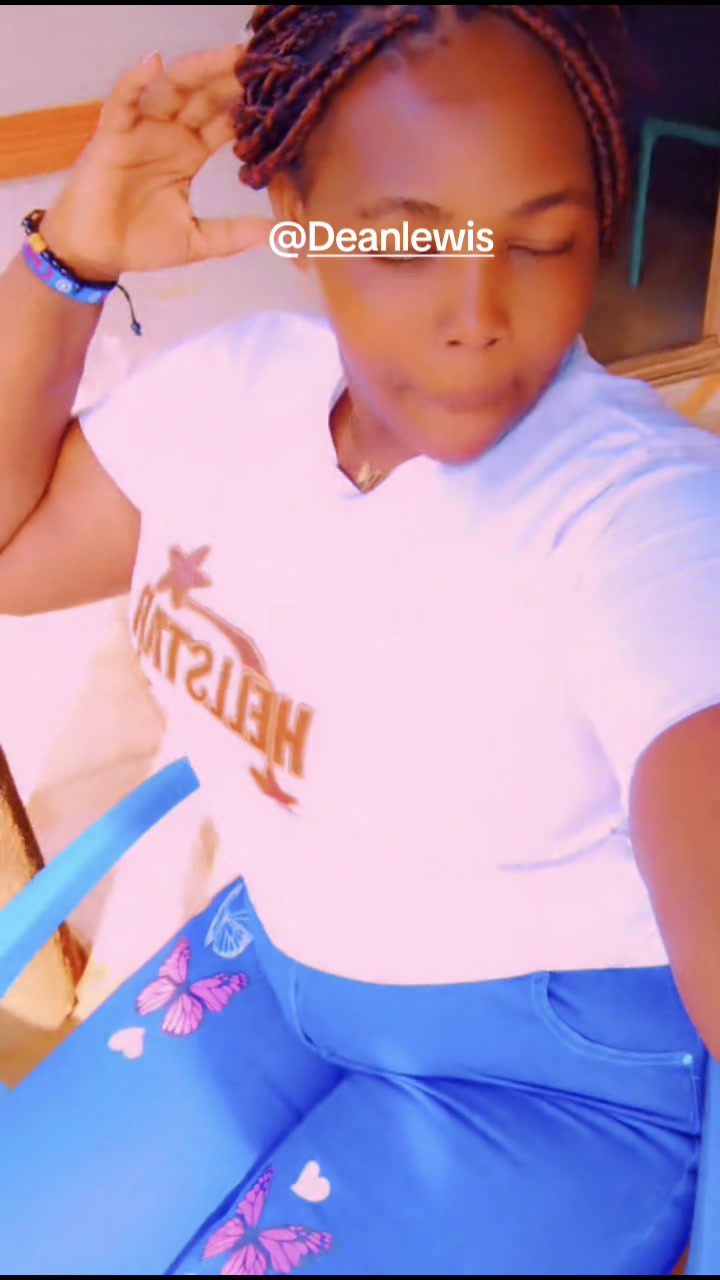 @AUGUST QUEEN 👑✌️♥️