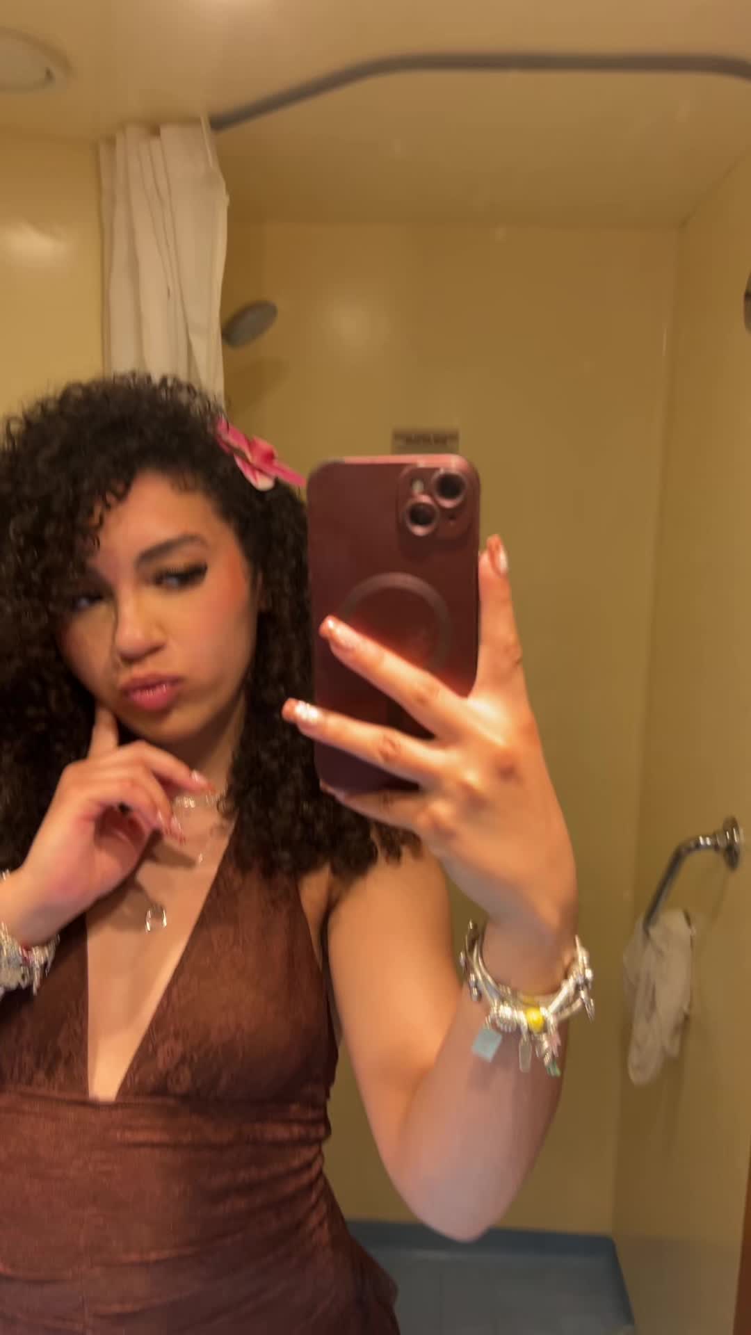 @k.alanis.e