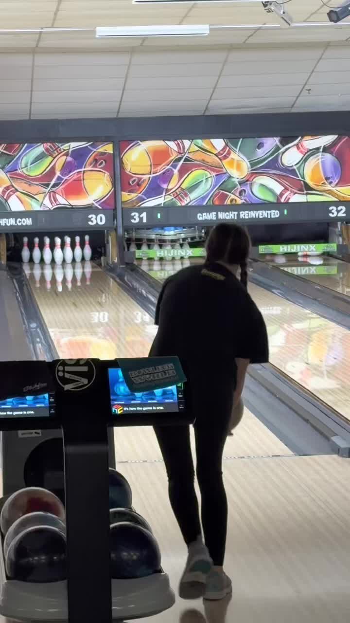 @Bowling with Zo&euml;
