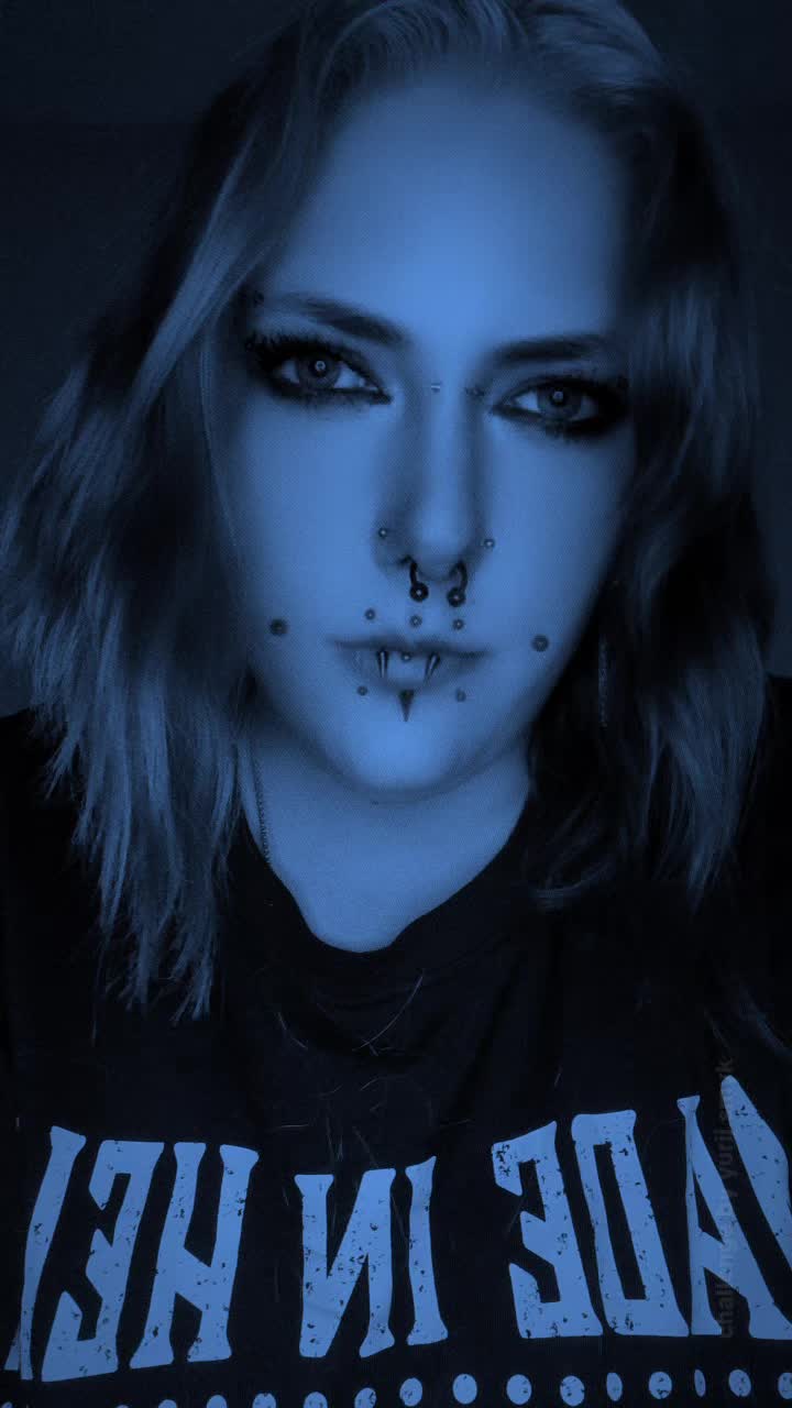@⛧𝗚𝗼𝘁𝗵𝗶𝗰_𝗥𝗮𝘃𝗲𝗻⛧🐦&zwj;⬛