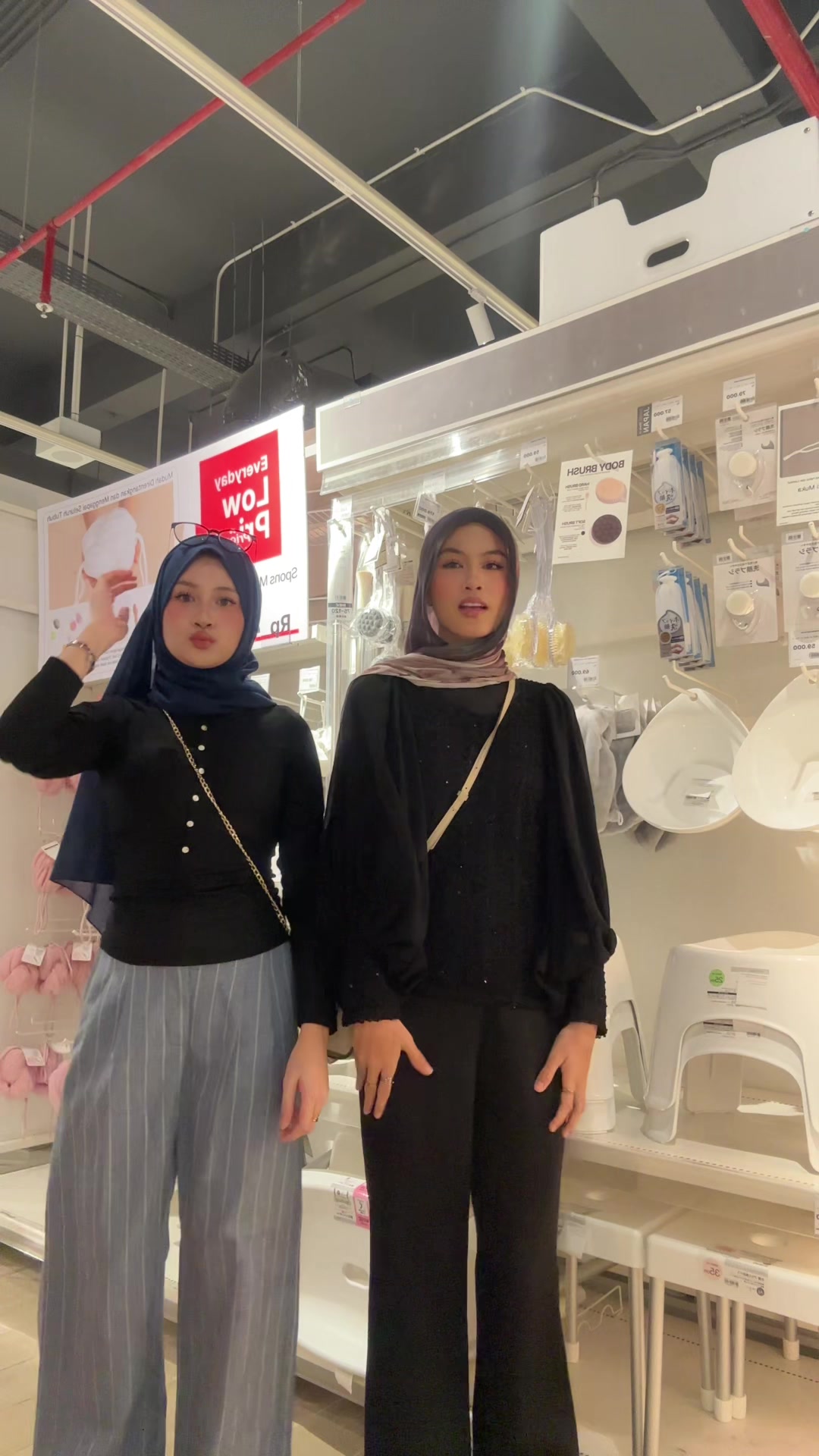 @sakin˚ ༘