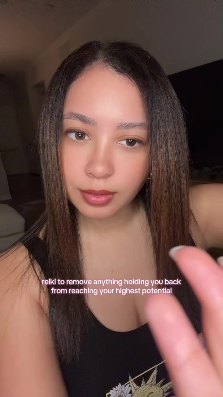 @AlyssaWhispersAsmr
