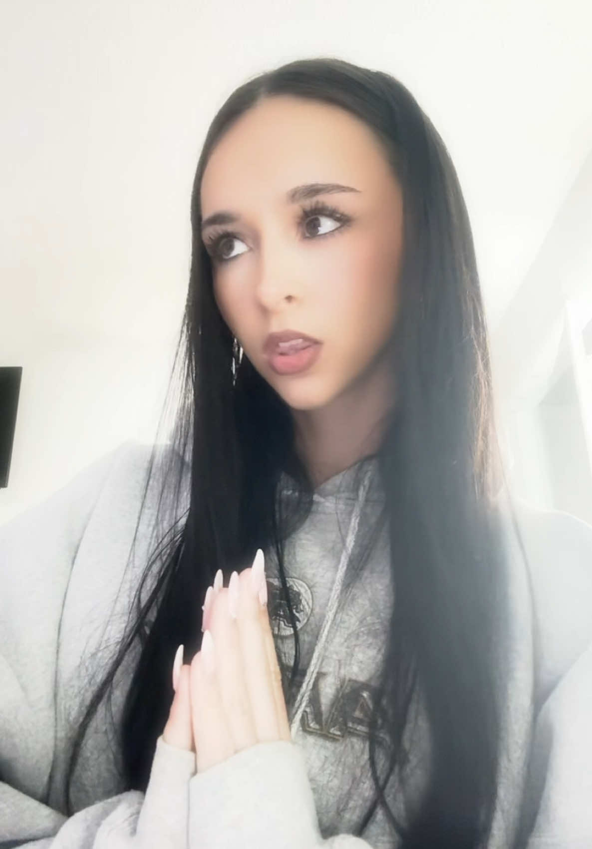 @angelina 🧿🧿🧿