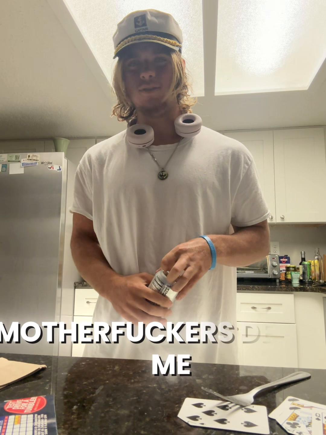 @Timothy20twink_